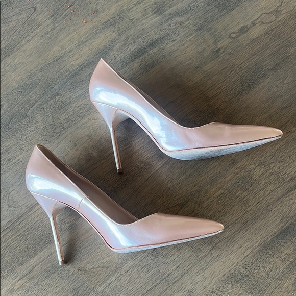 Manolo Blahnik Tan Stiletto Heels - Picture 1 of 8